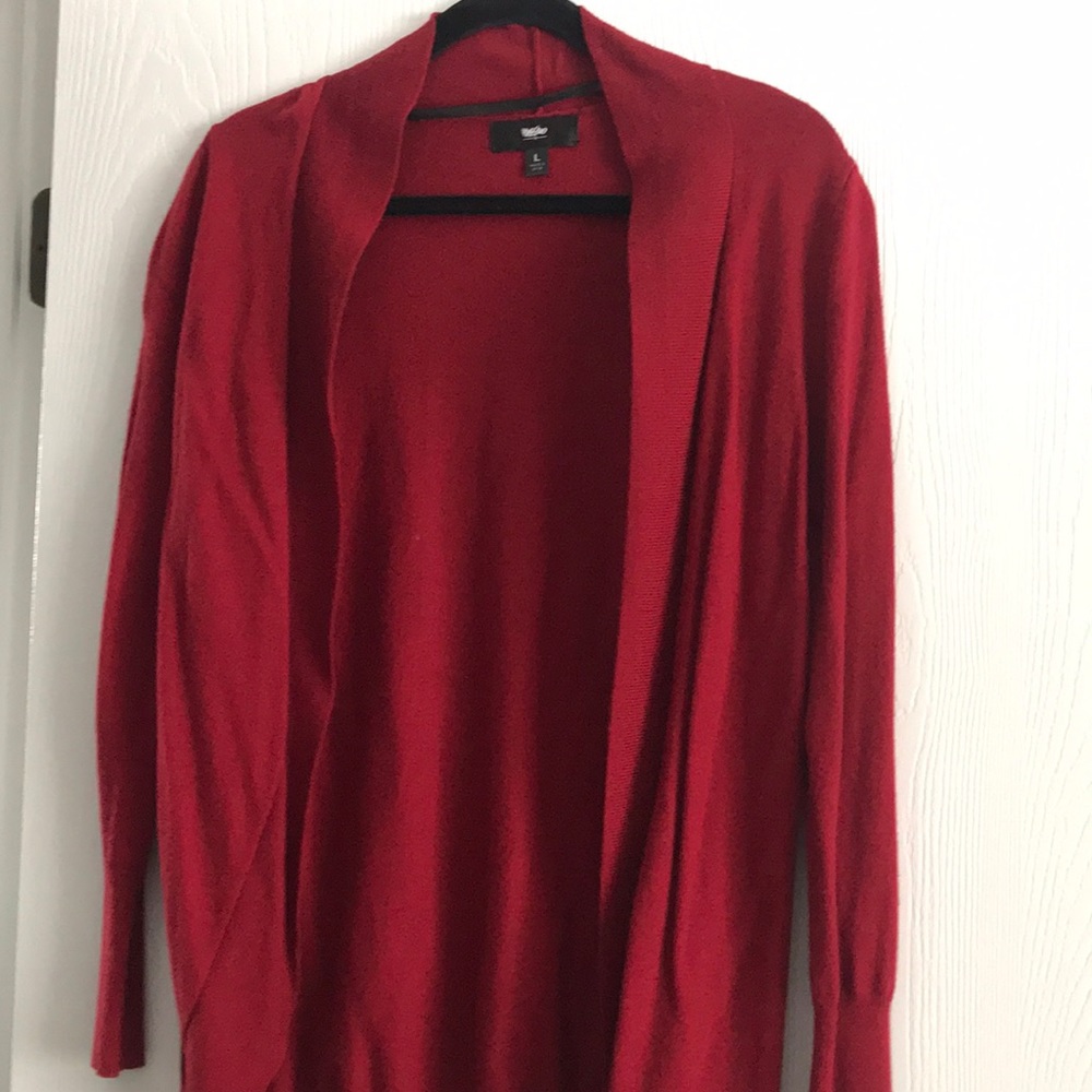 Red sweater ❤️ *FREE BRACELET WITH PURCHASE*